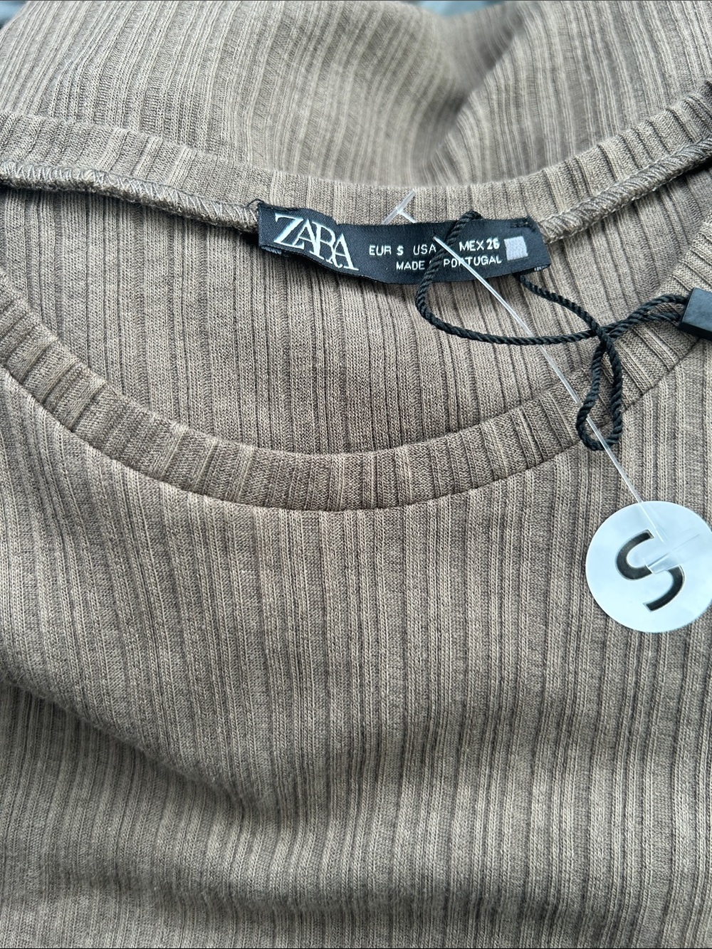 ZARA Men's Ribbed Crewneck Sweater in Taupe